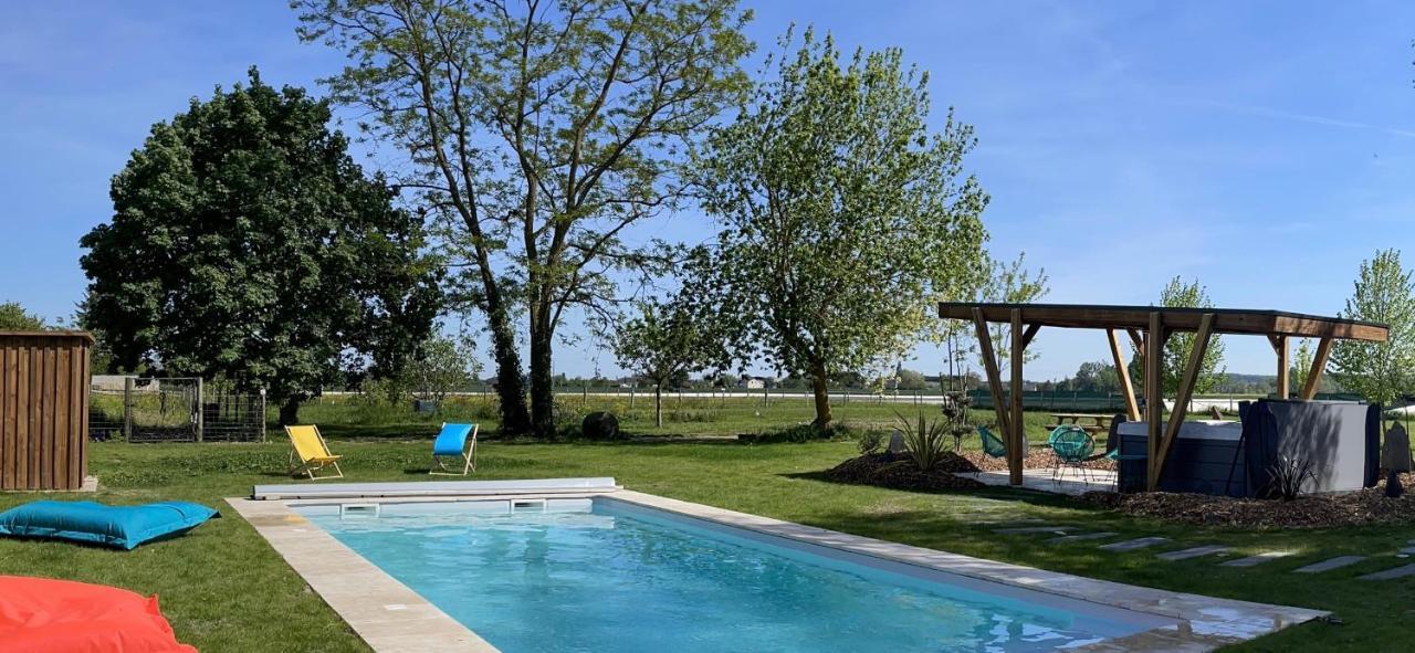 Gite Au Gre De La Loire Piscine Et Spa Saint-Mathurin  Luaran gambar