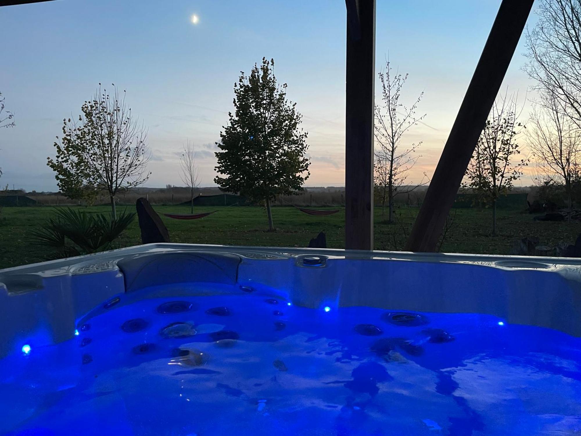 Gite Au Gre De La Loire Piscine Et Spa Saint-Mathurin  Luaran gambar